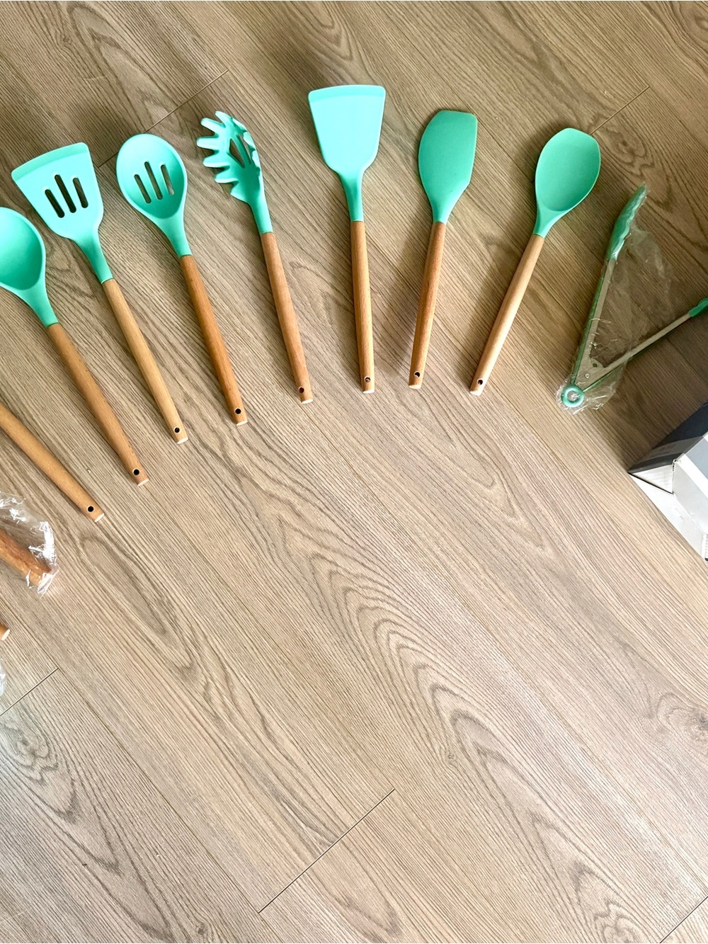 Mint Green Silicone & Wood Kitchen Utensil Set
